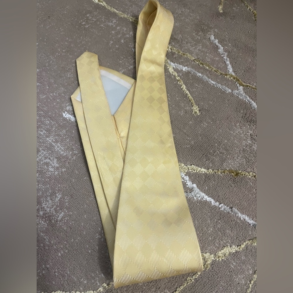 Daniel elissa tie